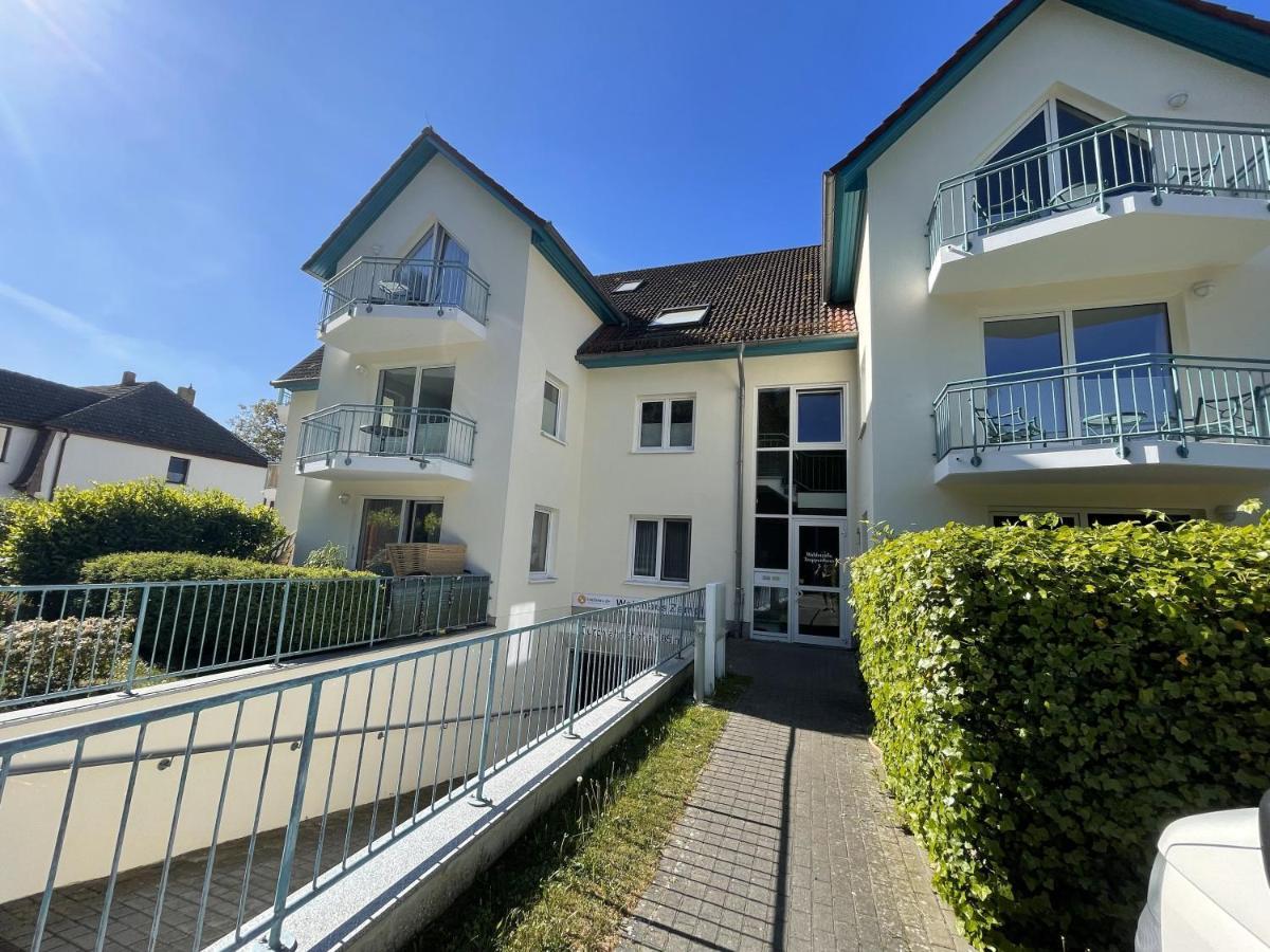 Apartment Lotte Mit Terrasse Zempin Buitenkant foto