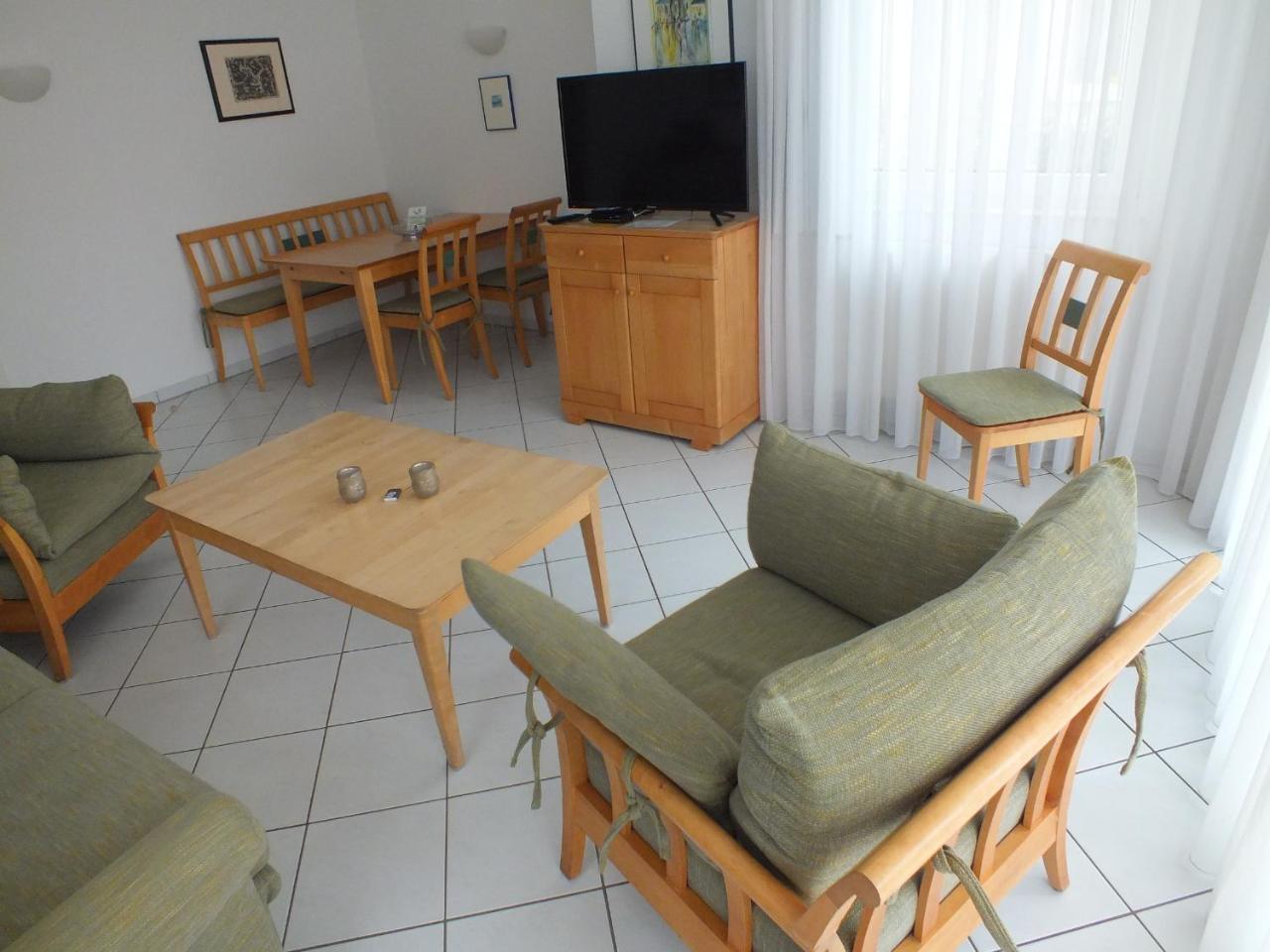 Apartment Lotte Mit Terrasse Zempin Buitenkant foto